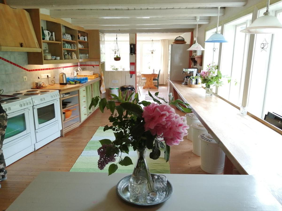 Summer Bnb Kaerlingesund Retreat Center Bed & Breakfast Uddevalla Bagian luar foto